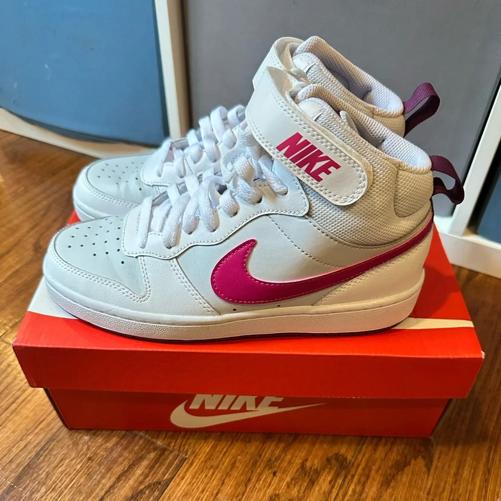 Nike Court Borough Mid 2 (GS) White and Pink Sneakers Classic Design (Youth)
